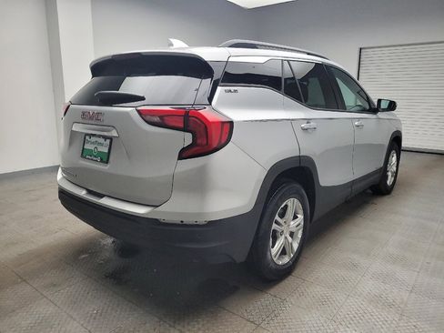 Used 2019 GMC Terrain SLE w/ Driver Convenience Package FWD image 9