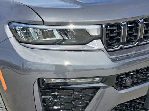 New 2026 Jeep Grand Cherokee L Limited image 9