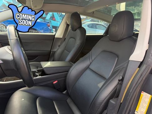 Used 2019 Tesla Model 3 Standard Range RWD image 13