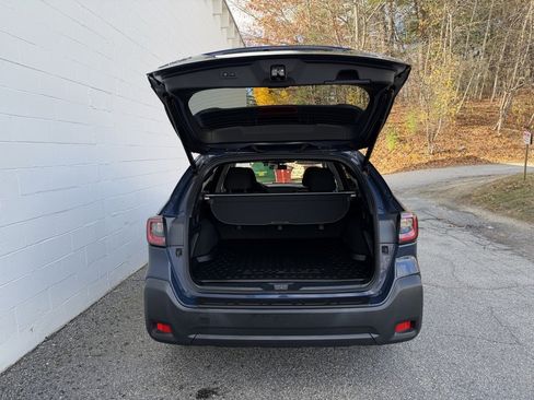 Used 2024 Subaru Outback Premium image 21
