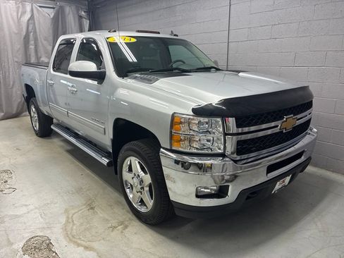 Used 2014 Chevrolet Silverado 2500 LTZ w/ LTZ Plus Package AWD/4WD image 5