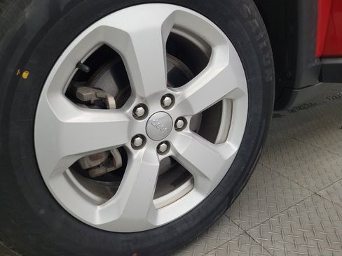 Used 2019 Jeep Compass Latitude w/ Popular Equipment Group image 31