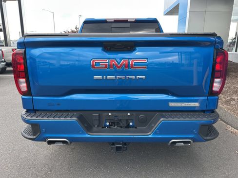 Used 2024 GMC Sierra 1500 Elevation w/ Elevation Premium Package AWD/4WD image 6