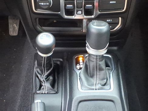 Used 2023 Jeep Wrangler Sahara w/ Cold Weather Group image 16