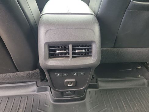 Used 2020 Chevrolet Equinox Premier AWD/4WD image 15