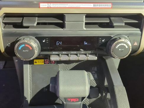 New 2025 Toyota Tacoma TRD Off-Road image 20