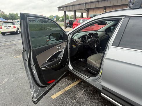 Used 2019 Hyundai Santa Fe XL FWD image 23