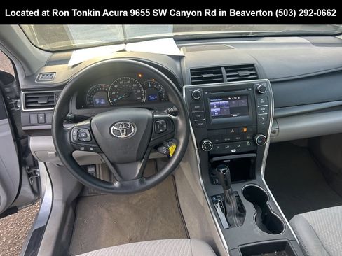 Used 2015 Toyota Camry LE image 12