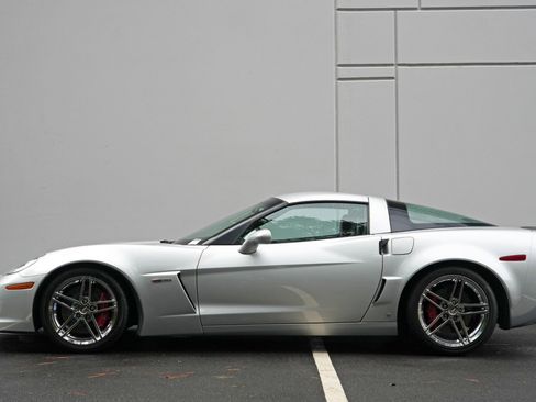 Used 2009 Chevrolet Corvette Z06 RWD image 10