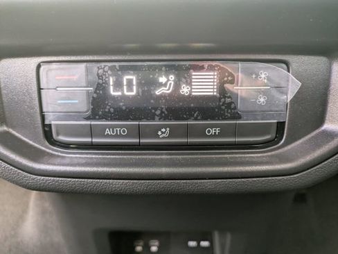 New 2026 Volkswagen Atlas SE image 16