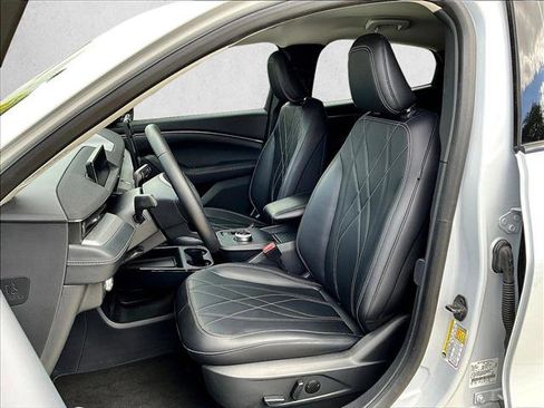 Used 2021 Ford Mustang Mach-E Select image 25