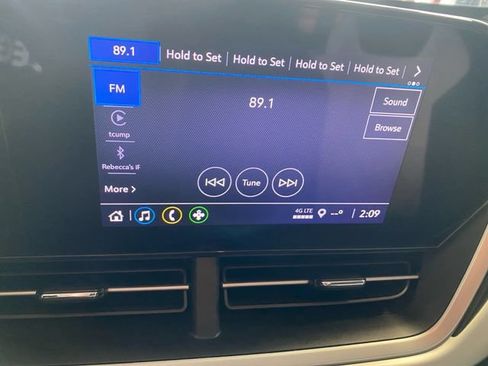 Used 2024 Chevrolet Trax LS w/ LS Convenience Package FWD image 21