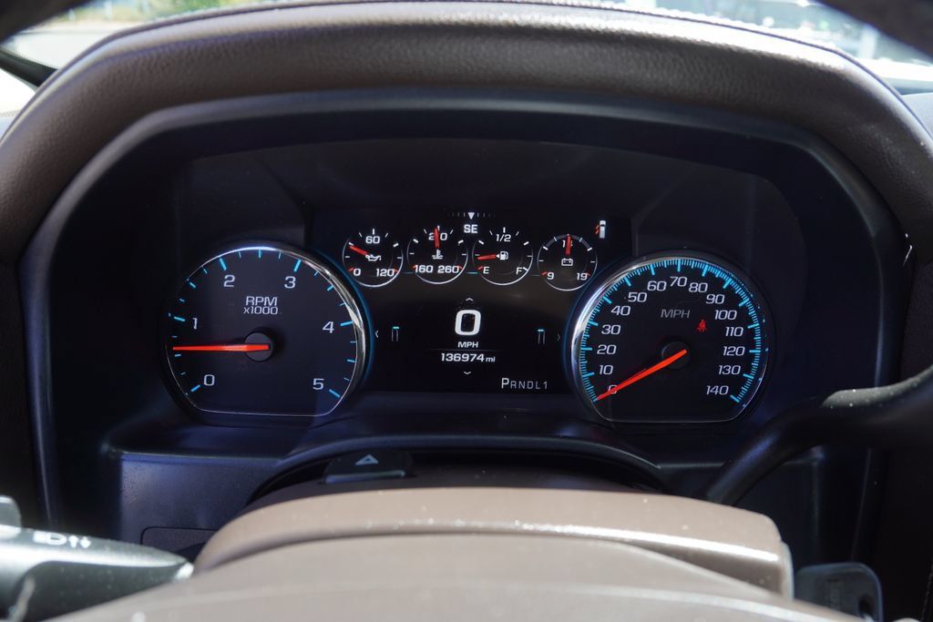 Used 2018 GMC Sierra 2500 Denali w/ Duramax Plus Package AWD/4WD image 20