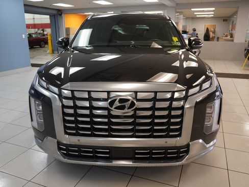 Used 2024 Hyundai Palisade Calligraphy image 16