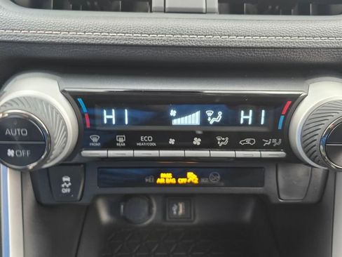 Used 2025 Toyota RAV4 LE image 23