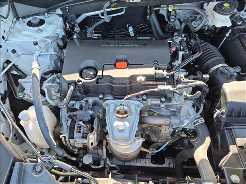 Used 2024 Honda HR-V LX image 21