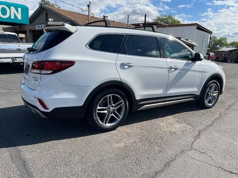 Used 2019 Hyundai Santa Fe XL image 4