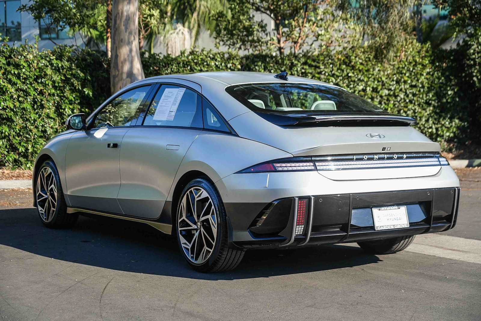 Used 2023 Hyundai Ioniq 6 Limited AWD/4WD image 8