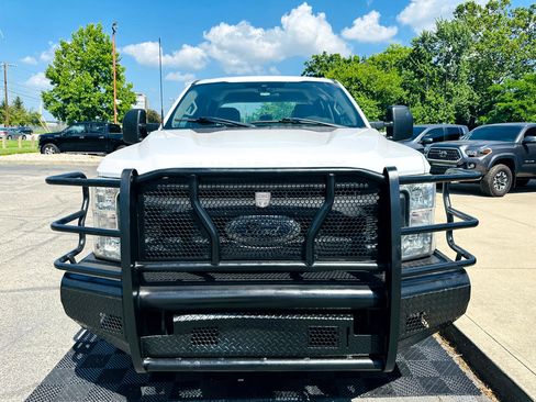 Used 2021 Ford F250 XL w/ Power Equipment Group image 4