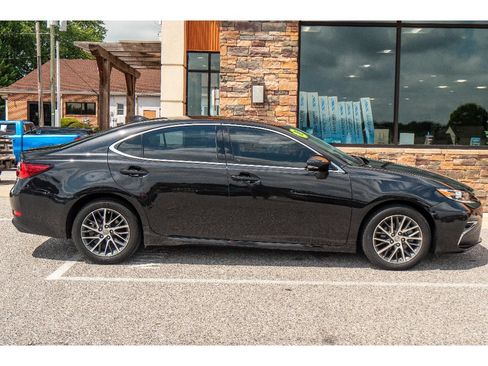 Used 2018 Lexus ES 350 FWD image 2