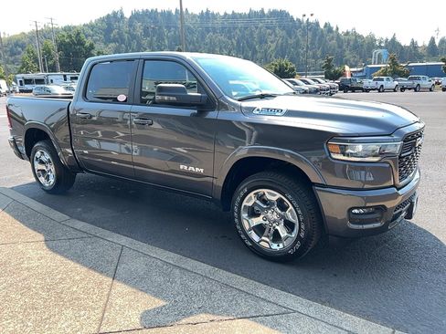 New 2025 RAM 1500 Big Horn image 3