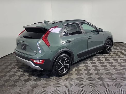 Used 2023 Kia Niro EX FWD image 4