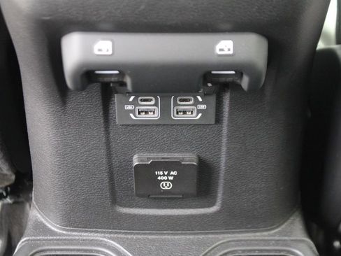 Used 2021 Jeep Gladiator Overland AWD/4WD image 28