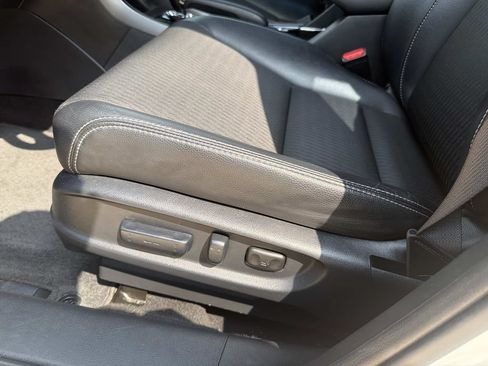 Used 2017 Honda Accord Sport image 16