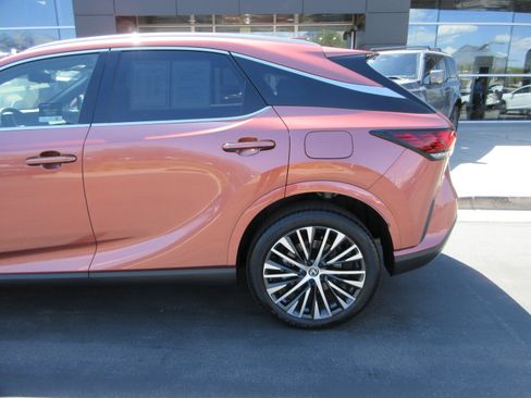 Used 2023 Lexus RX 350 Premium Plus w/ Cold Area Package AWD/4WD image 4