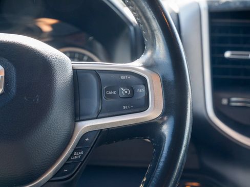 Used 2020 RAM 1500 Big Horn AWD/4WD image 25