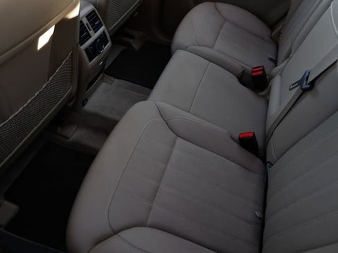 Used 2016 Mercedes-Benz GL 450 4MATIC image 10