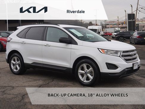 Used 2018 Ford Edge SE image 1