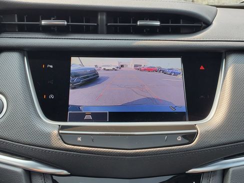 Used 2025 Cadillac XT5 Premium Luxury w/ LPO, Floor Liner Package AWD/4WD image 27
