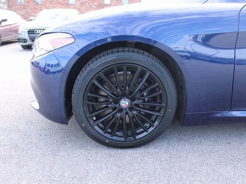 Used 2017 Alfa Romeo Giulia Ti w/ TI Lusso Light Wood Package image 36