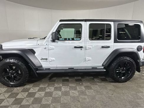 Used 2019 Jeep Wrangler Unlimited Sport AWD/4WD image 5