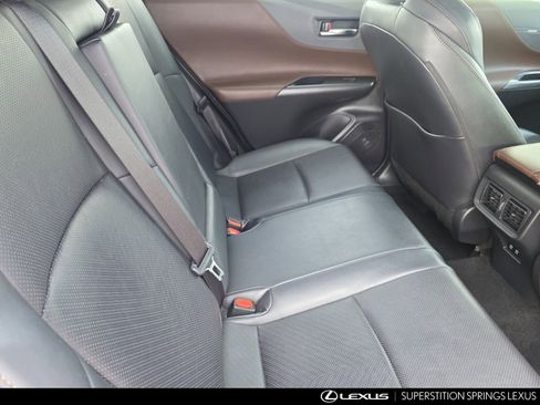 Used 2021 Toyota Venza XLE image 29