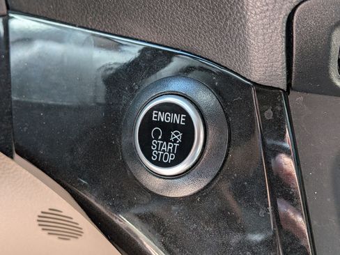 Used 2017 Ford Escape Titanium AWD/4WD image 25