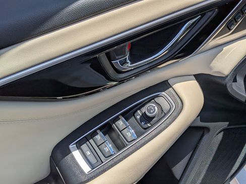 Used 2025 Subaru Legacy Limited AWD/4WD image 9