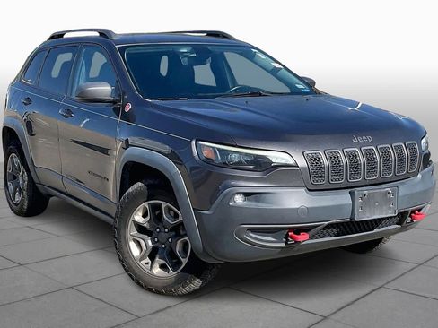 Used 2019 Jeep Cherokee Trailhawk w/ Cold Weather Group image 2