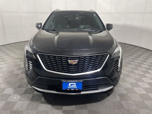 Used 2019 Cadillac XT4 Premium Luxury w/ Technology Package AWD/4WD image 3