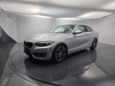 Used 2020 BMW 230i xDrive Coupe w/ Premium Package AWD/4WD image 8