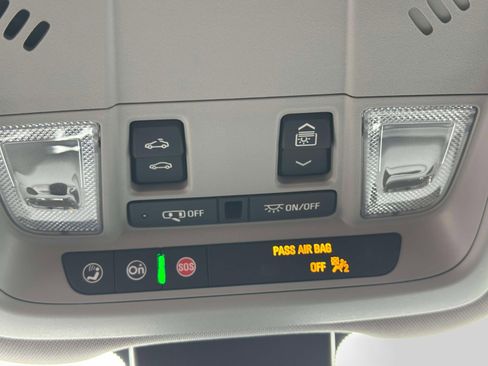 Certified 2023 Chevrolet Equinox LT FWD image 39