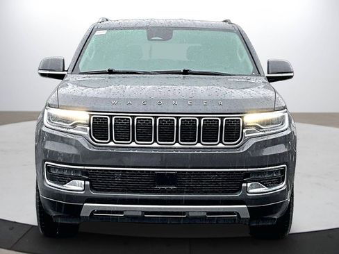 Used 2022 Jeep Wagoneer Series III AWD/4WD image 3