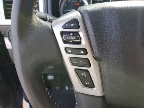Used 2017 Nissan Titan PRO-4X image 27