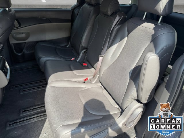 Used 2026 Kia Carnival LXS FWD image 22