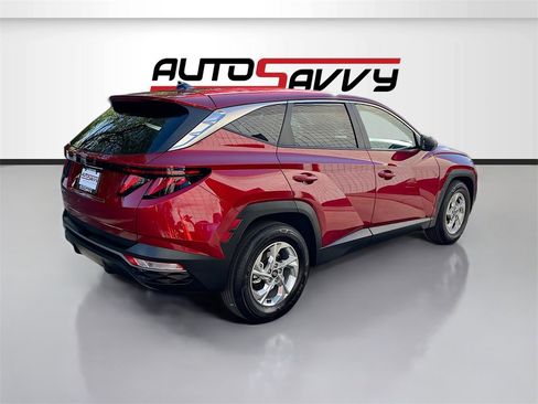 Used 2024 Hyundai Tucson SE image 7