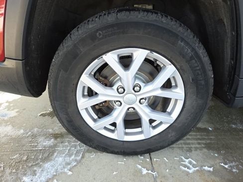 Used 2022 Jeep Grand Cherokee L Limited w/ Luxury Tech Group II image 75