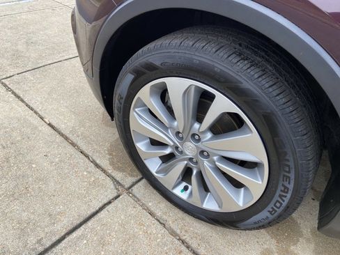 Used 2018 Buick Encore Preferred image 24