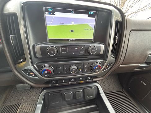 Used 2017 Chevrolet Silverado 2500 LTZ image 16