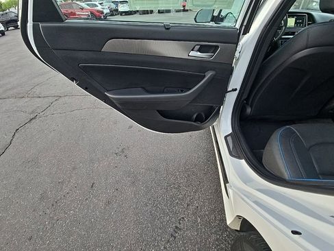 Used 2019 Hyundai Sonata Limited image 25